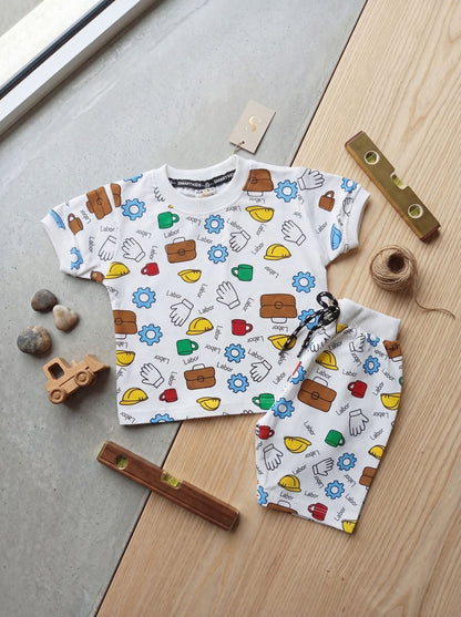 Unisex 2-Piece Summer Outfit: Construction Print T-Shirt & Shorts Set