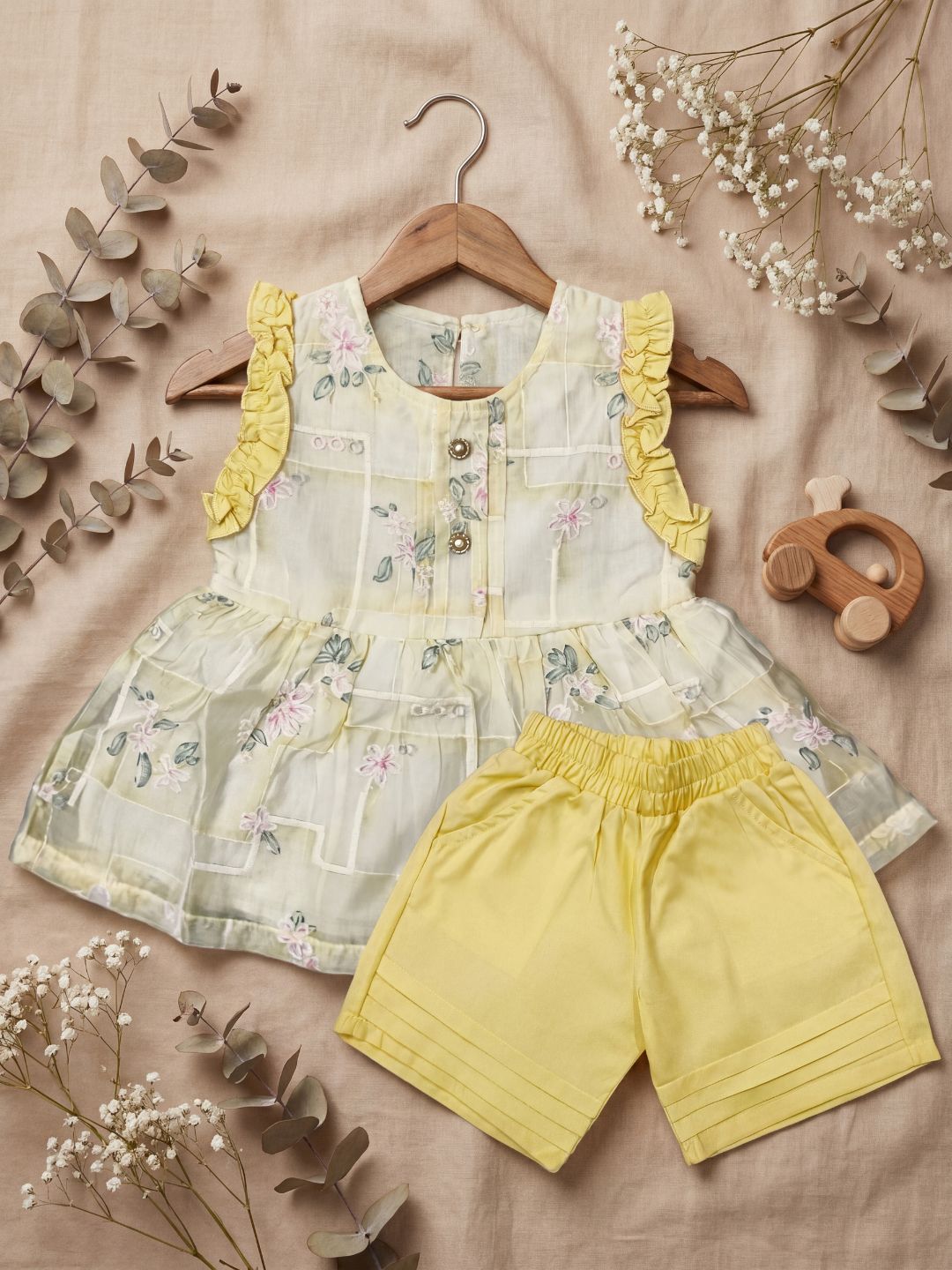 Girls Sweet Summer 2-Piece Set: Yellow Floral Peplum Top & Pleated Shorts
